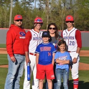 Meet your Posher, Leigh